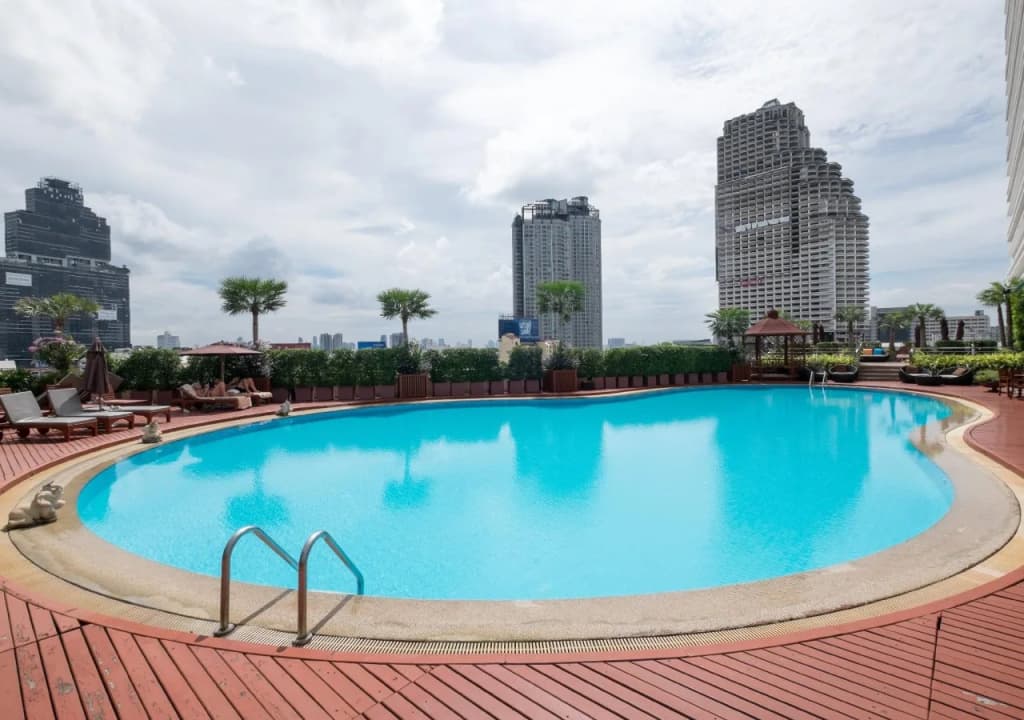 Centre Point Plus Hotel Silom - photo 21