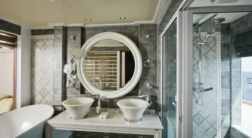 Maldives Crown - photo 6