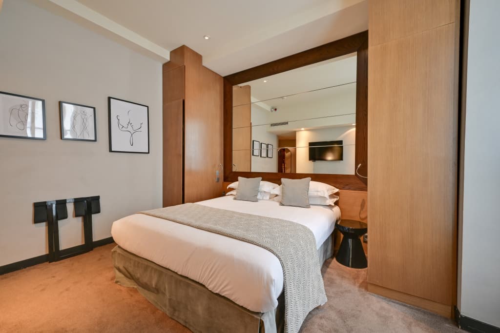 Holiday Inn Paris Palais de l'Elysée by IHG - photo 35