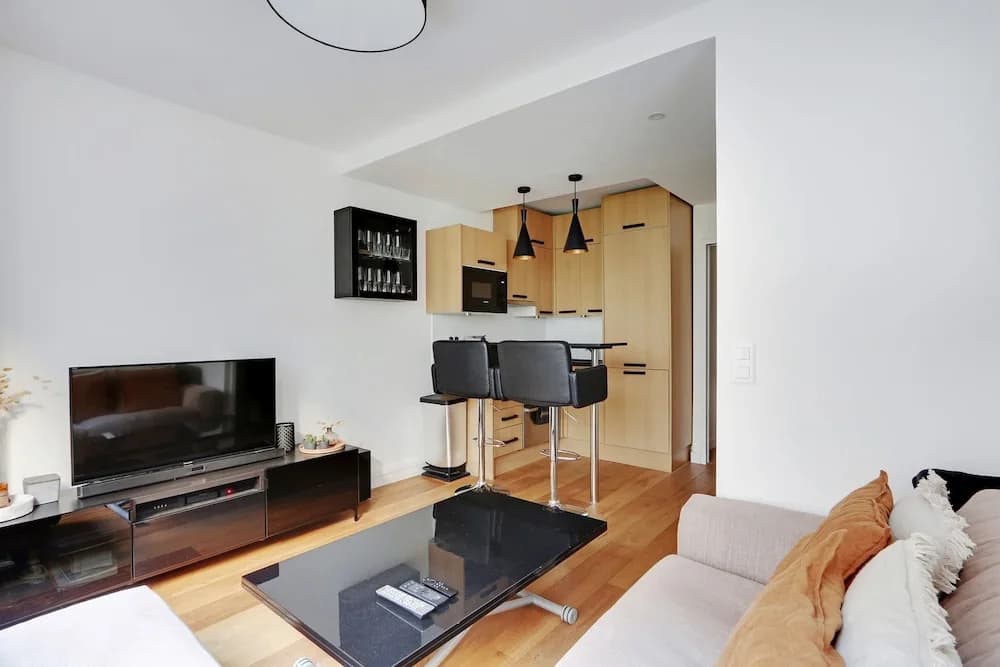 Modern Brunel Classic 1 Bed Apt With Balcony in Paris - photo 3
