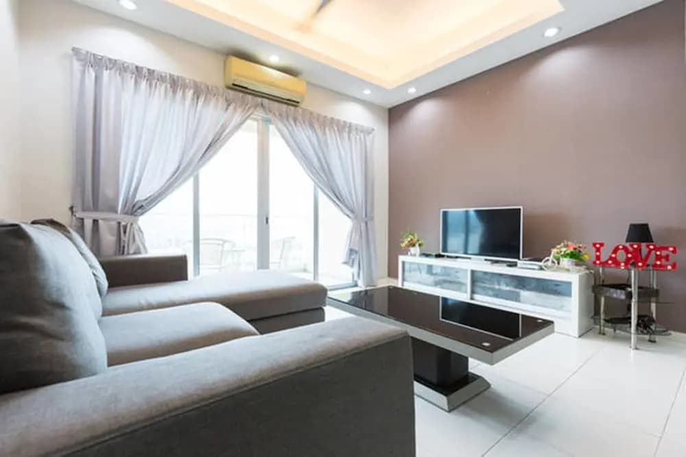 Sky Holiday Home - Golf View - photo 3