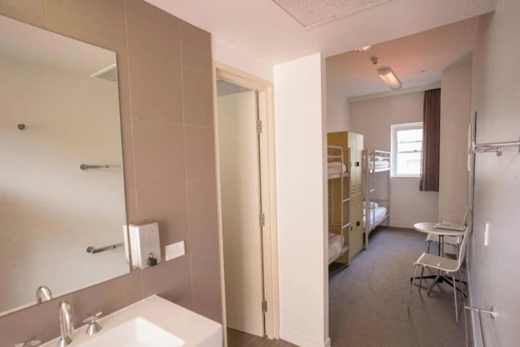 YHA Sydney Harbour - photo 8