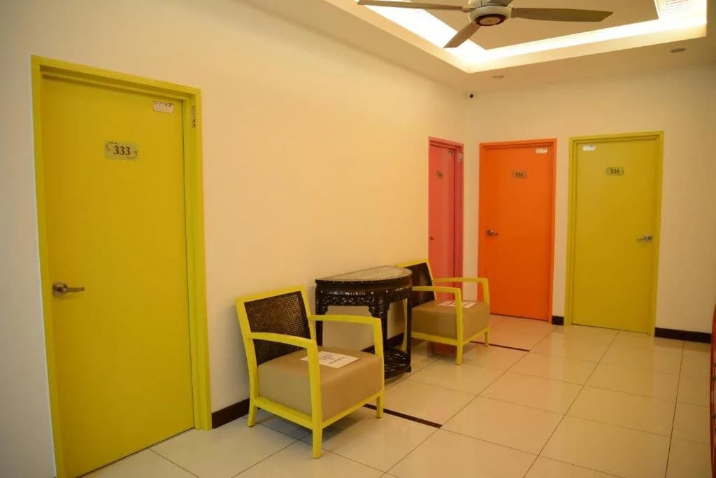 Marina Oriental Hotel - photo 10