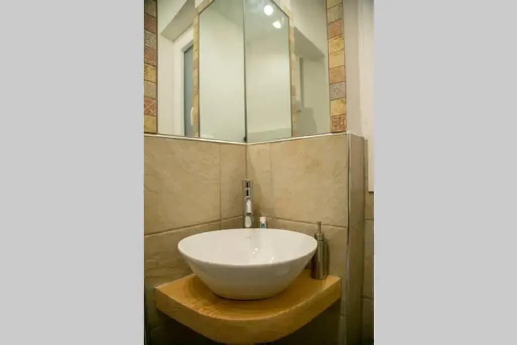Giripaso Apartment - photo 7