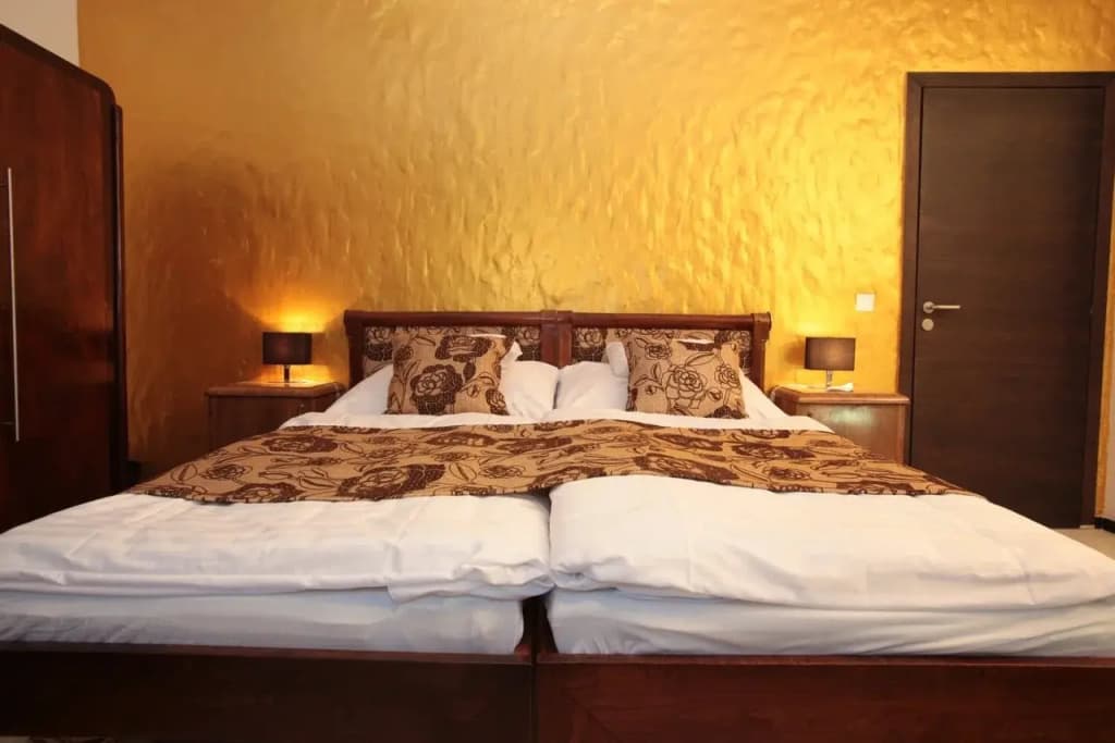 Parliament Penthouse Boutique B&B - photo 2