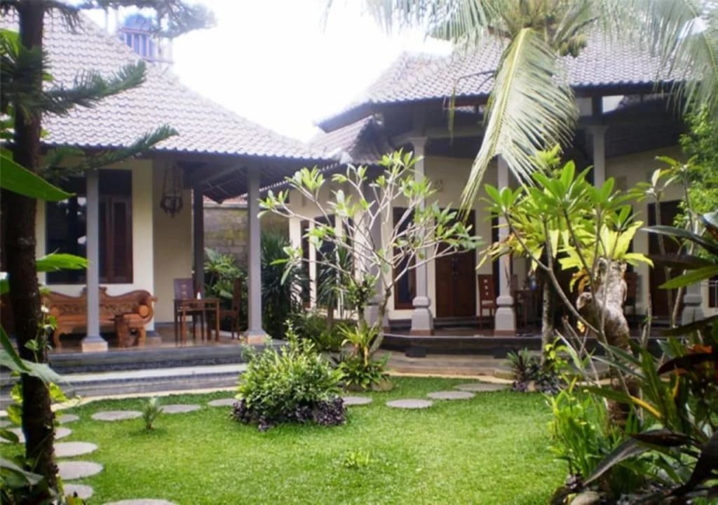 Loka Sari Guest House and Spa - photo 14
