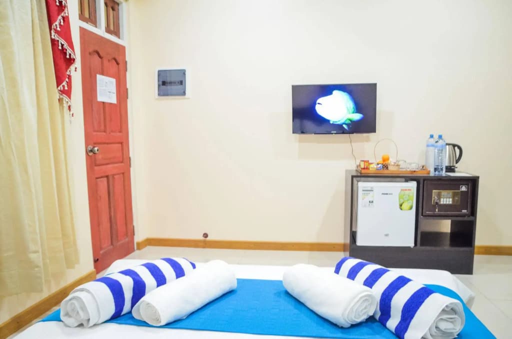 Whale Shark Inn Maldives - photo 5