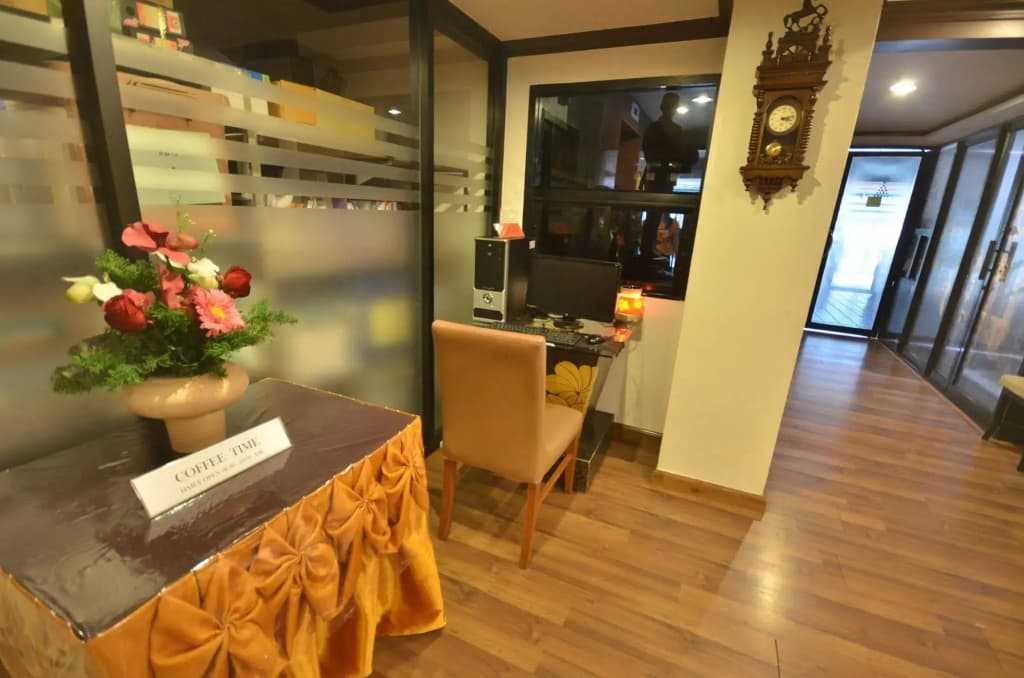 The Heritage Sathorn Suite Hotel - photo 16