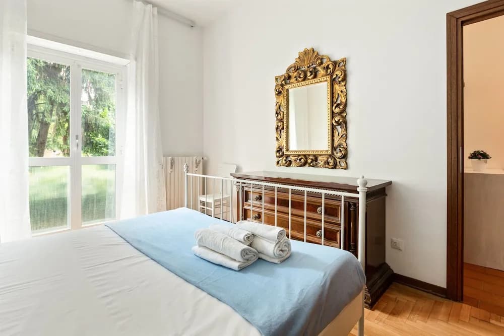 Bright Flat With Shared Garden - photo 2