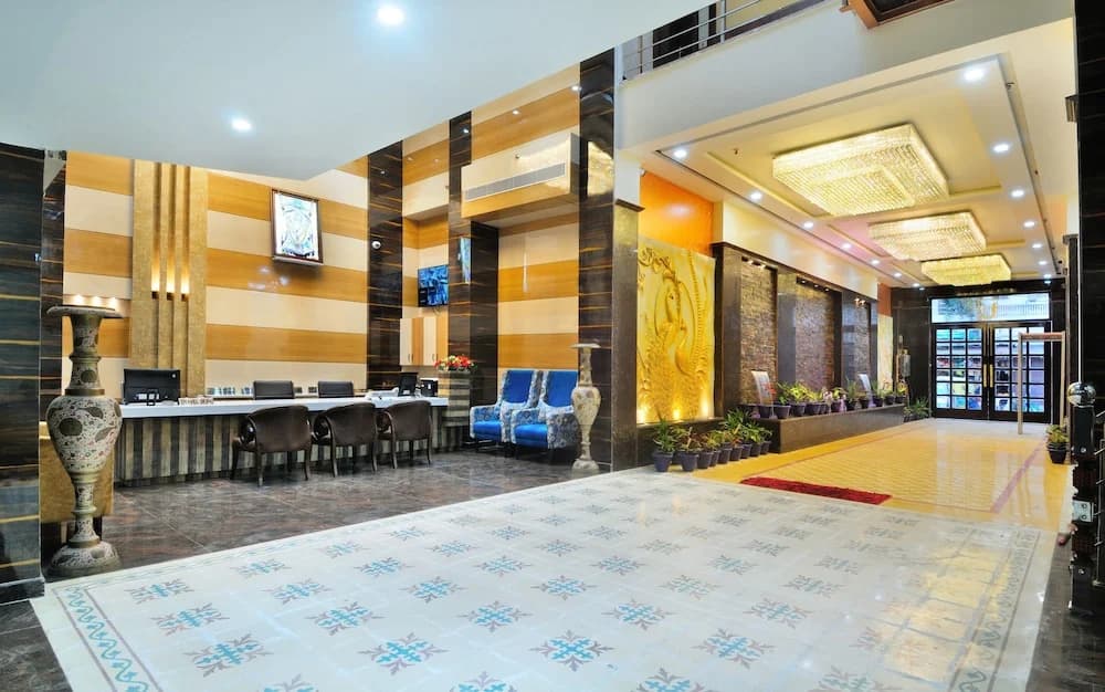 Hotel Grand Uddhav - photo 2