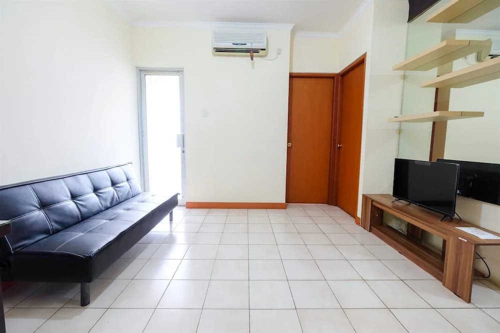 2Br Apartment Gading Mediterania Residence with Android TV - photo 3