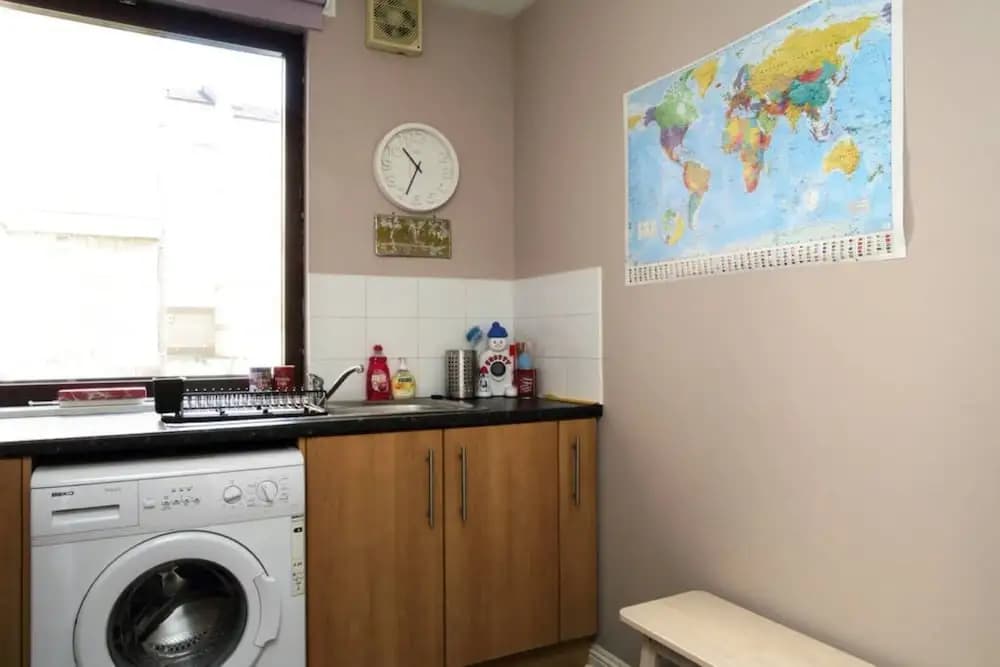 2 Bedroom Canalside Apartment - photo 13