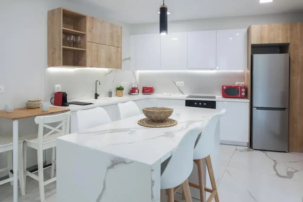 Panormou Modern Elegant 3 Bd Balcony Apt - photo 17