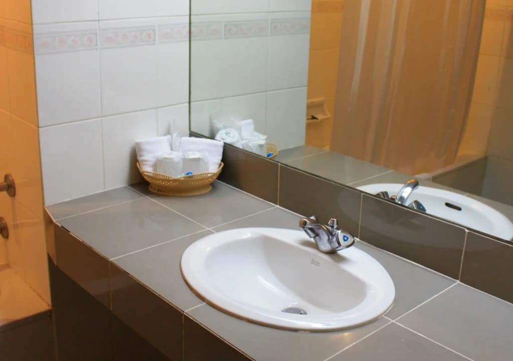 Sinthavee Hotel - photo 8