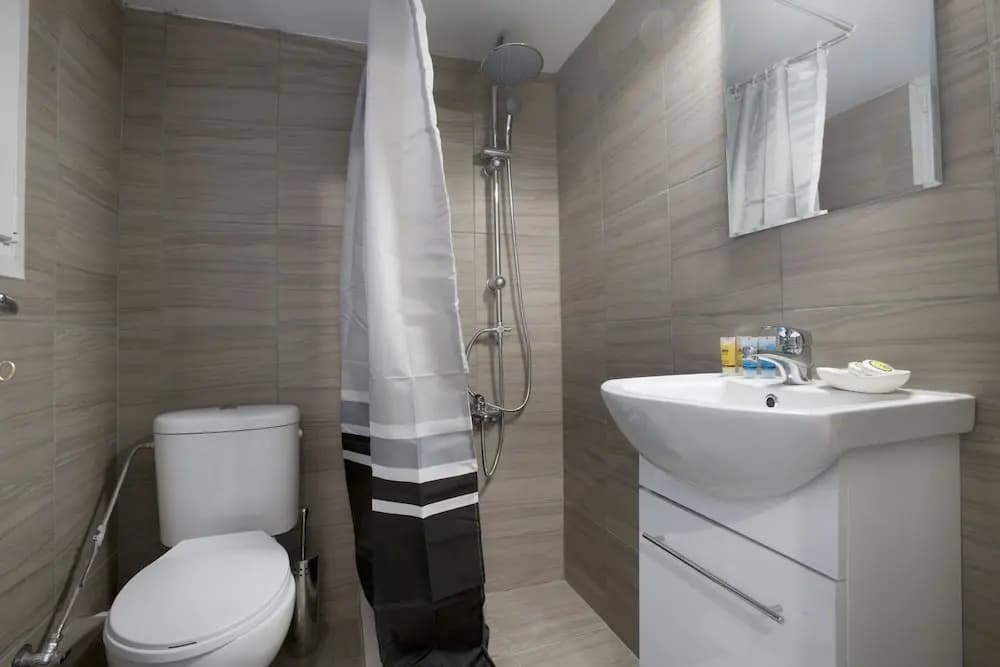 Kolonos - A Renovated Apartment - photo 6