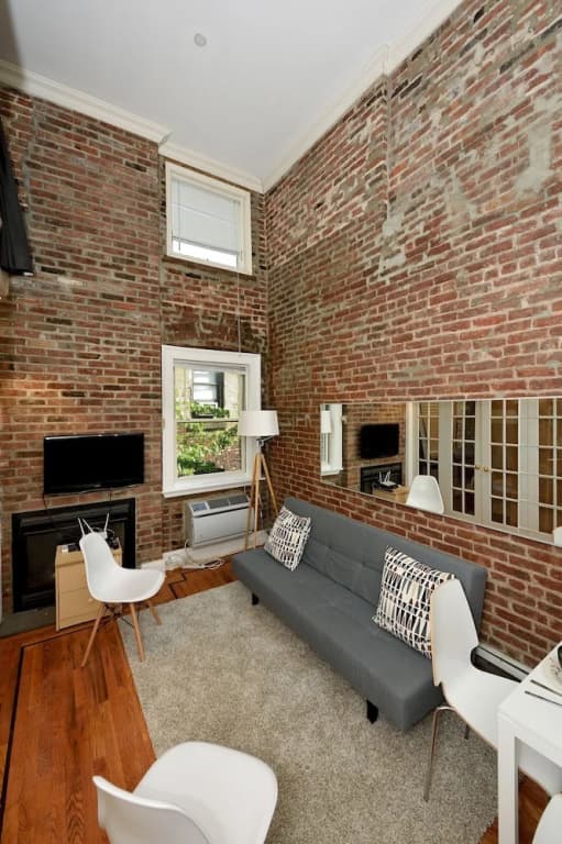 Charming 3-bedroom Apartment in Midtown West - photo 7
