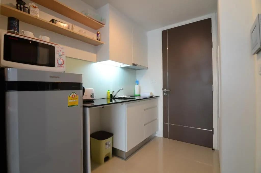 Cozy Studio Walk to BTS Free Wi-Fi Great Location - photo 26