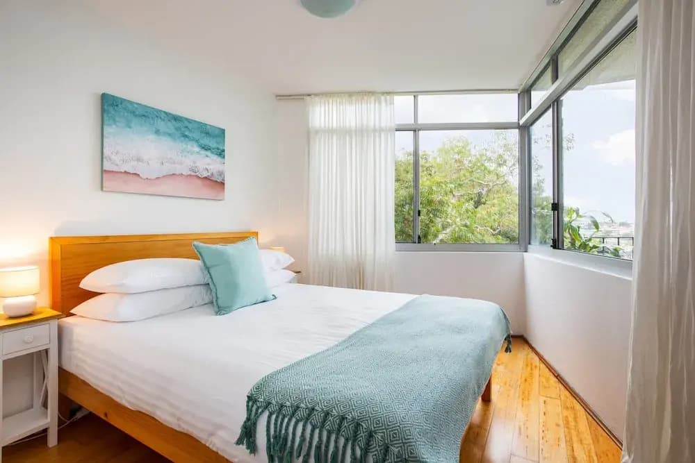 Bronte Beach Coastal Apartment With Ocean View - photo 3