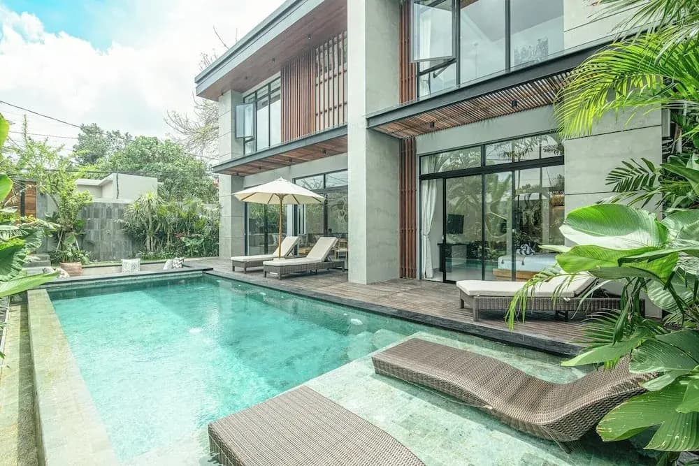 Elegant 5BR Modern Villa Steps From Caf Del Mar - photo 14