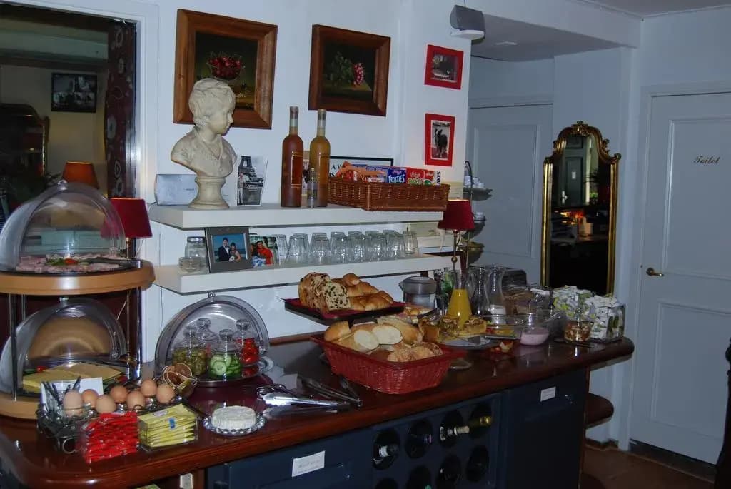 Amsterdam House Hotel - photo 12