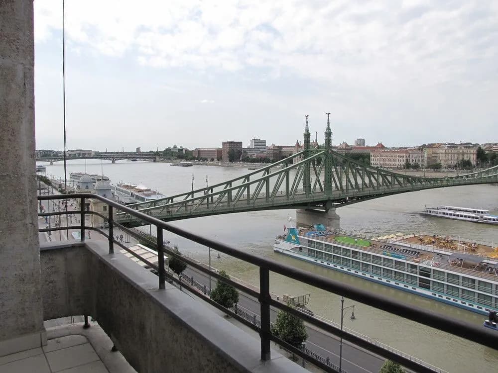 Empire of Liberty Apartment - photo 7