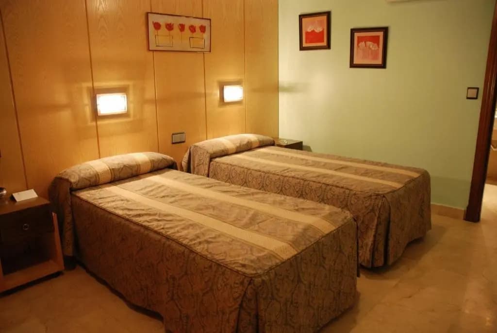Hostal Los 5 Pinos - photo 3