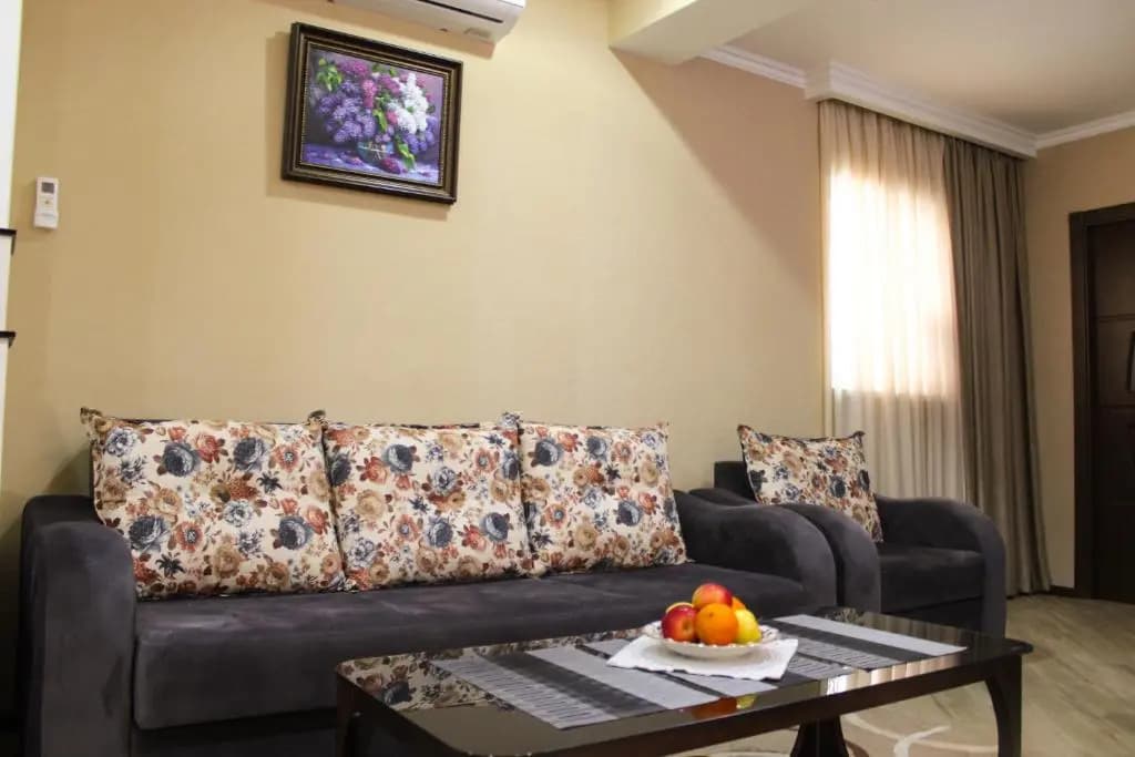 Lasha Apartment - photo 2