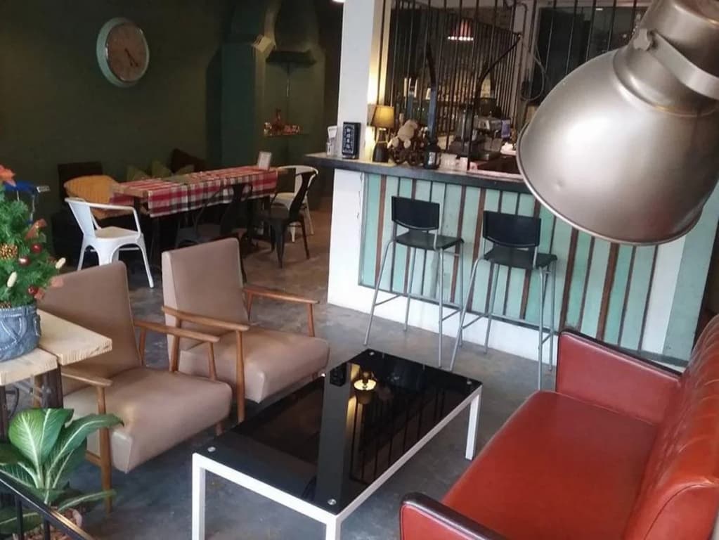 Hipstel Hostel & Bistro at Huahin 55 - photo 9