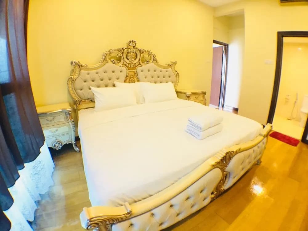 Regalia Suites by iHost - photo 4