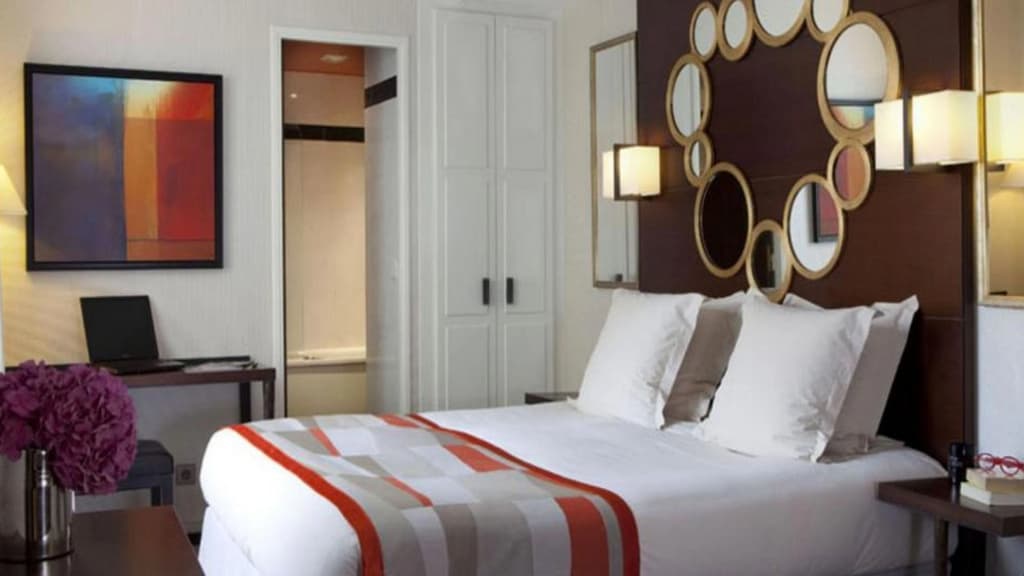 Hotel Le Senat - photo 6