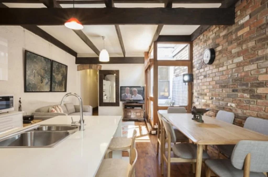 Boutique Stays - Gladstone Cottage, South Melbourne - photo 17