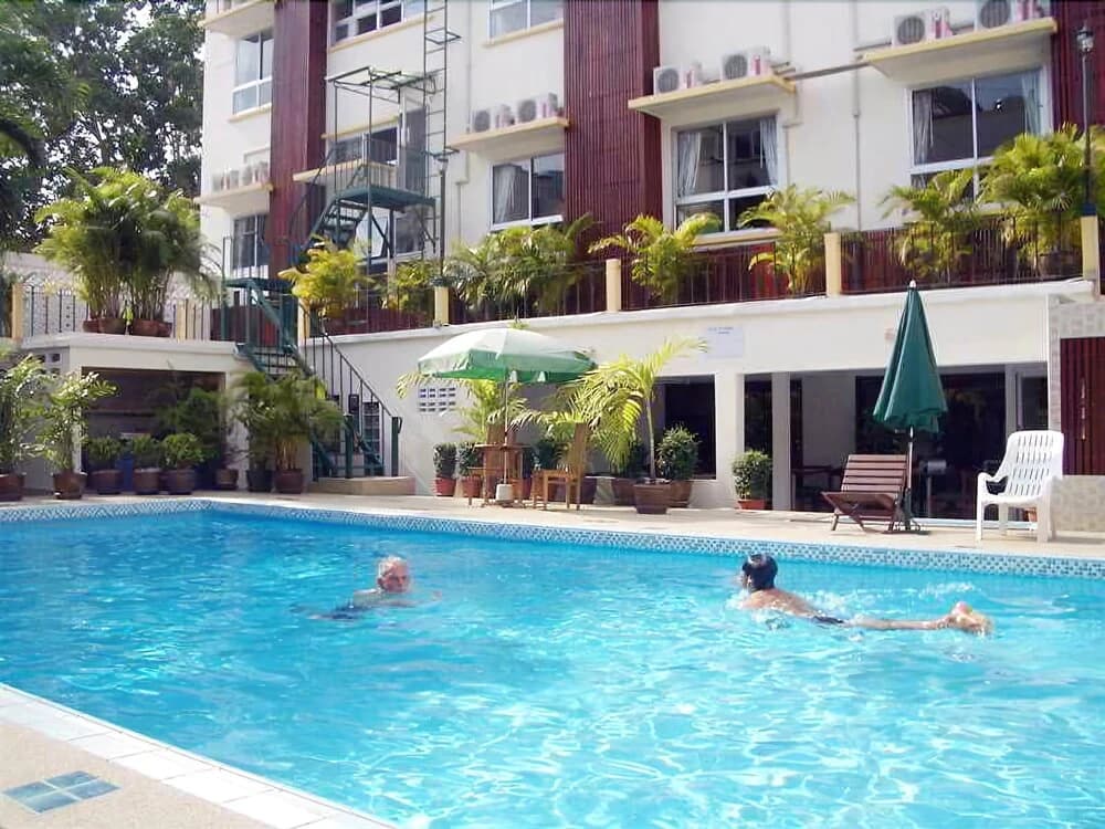Swan Hotel Bangkok - photo 10