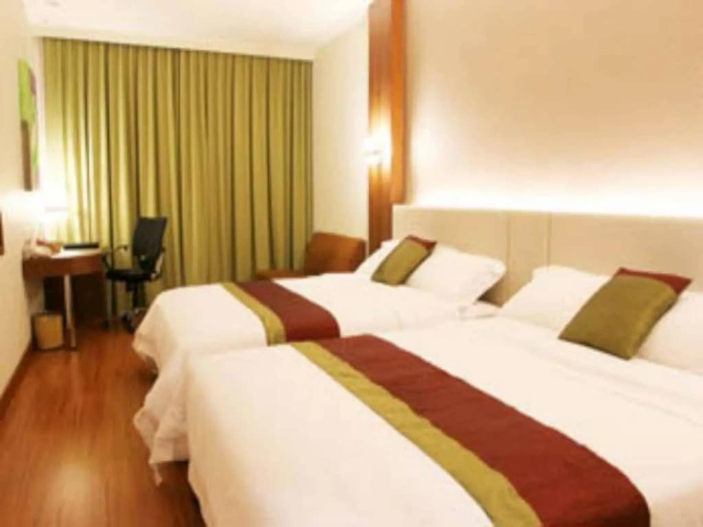 Cemara Hotel - photo 3