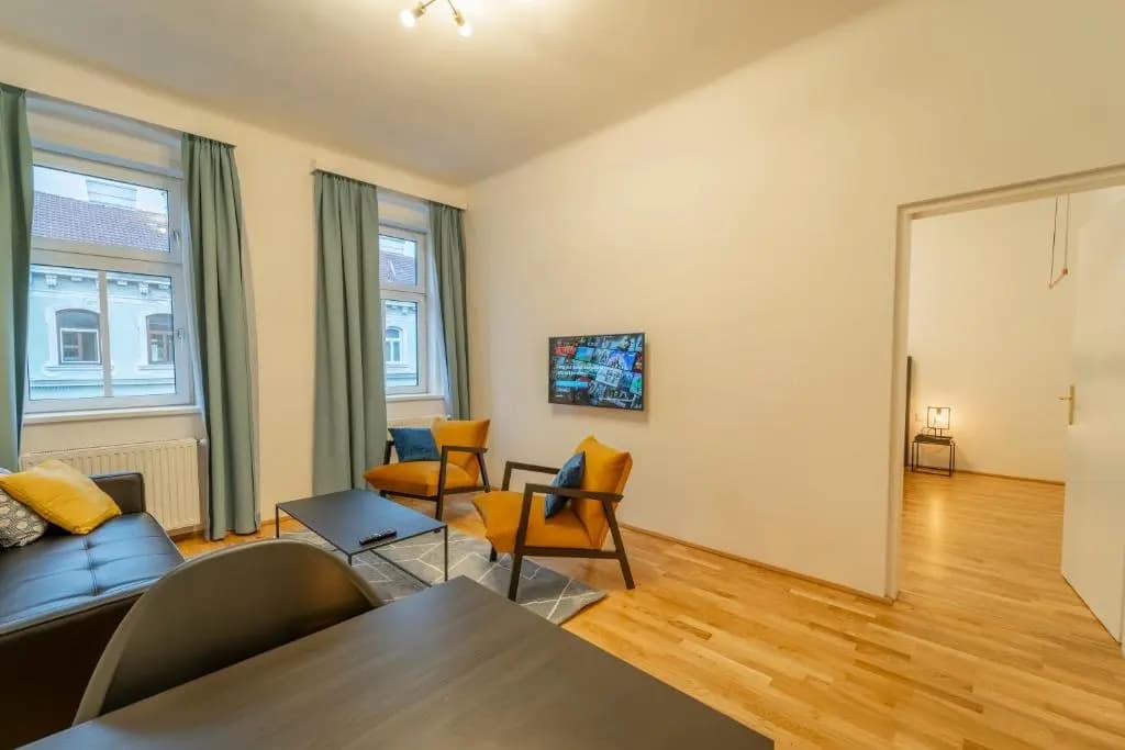 Generous Apartment next to the VIC/UNO - photo 12