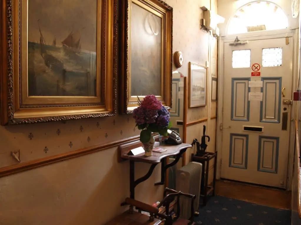 Oakley Hotel - photo 15