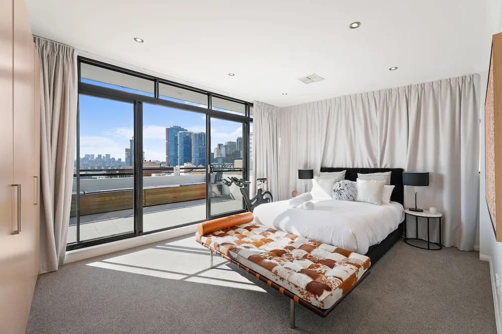 Darling Harbour Penthouse Views & Hot Tub - photo 1