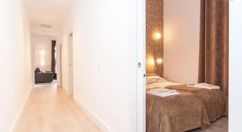 White Apartment - photo 3