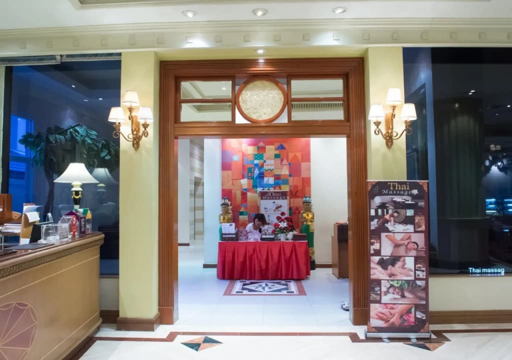 The Palazzo Hotel - photo 16