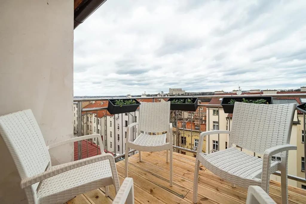 Big 4-bedroom flat, terrace with great Vítkov view - photo 15