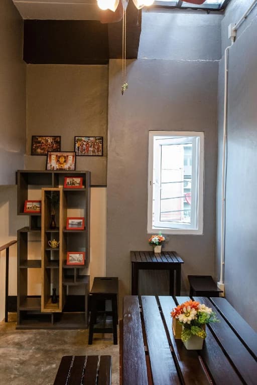 The Z Nite Hostel - photo 10