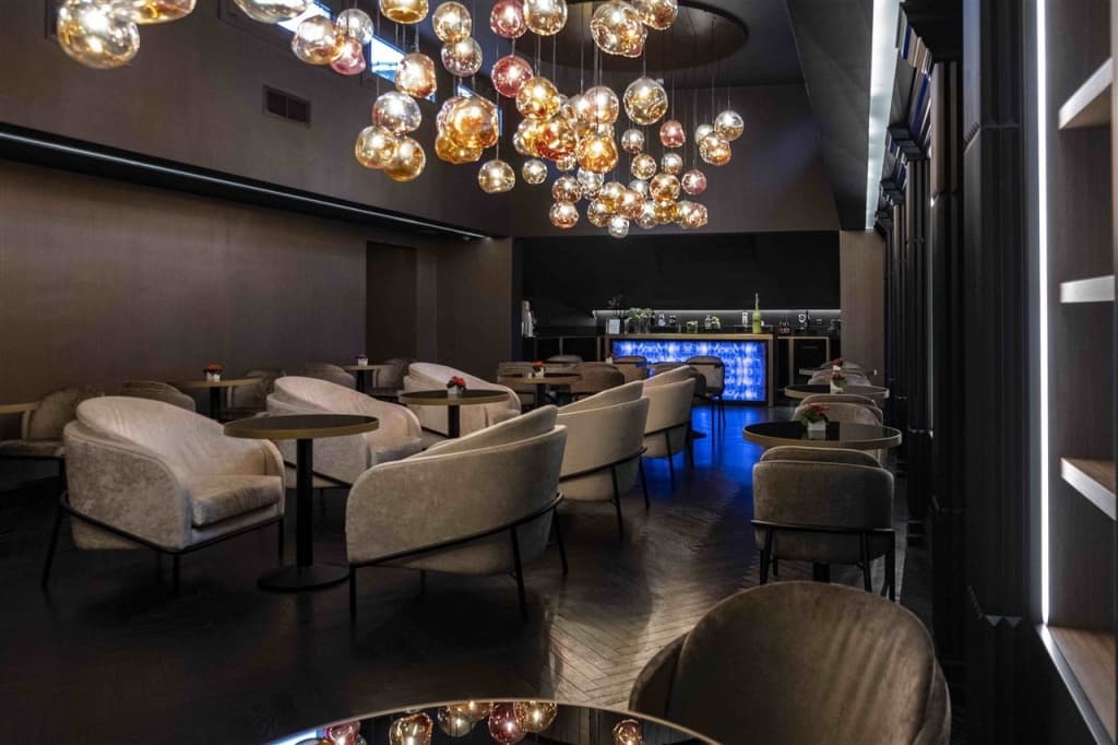 U-Visionary Roma Hotel - photo 16