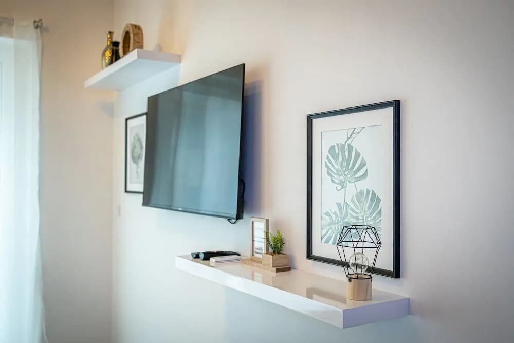 Venus Apartments - Westside Residence - photo 2