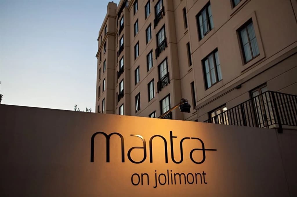 Mantra on Jolimont Melbourne - photo 1