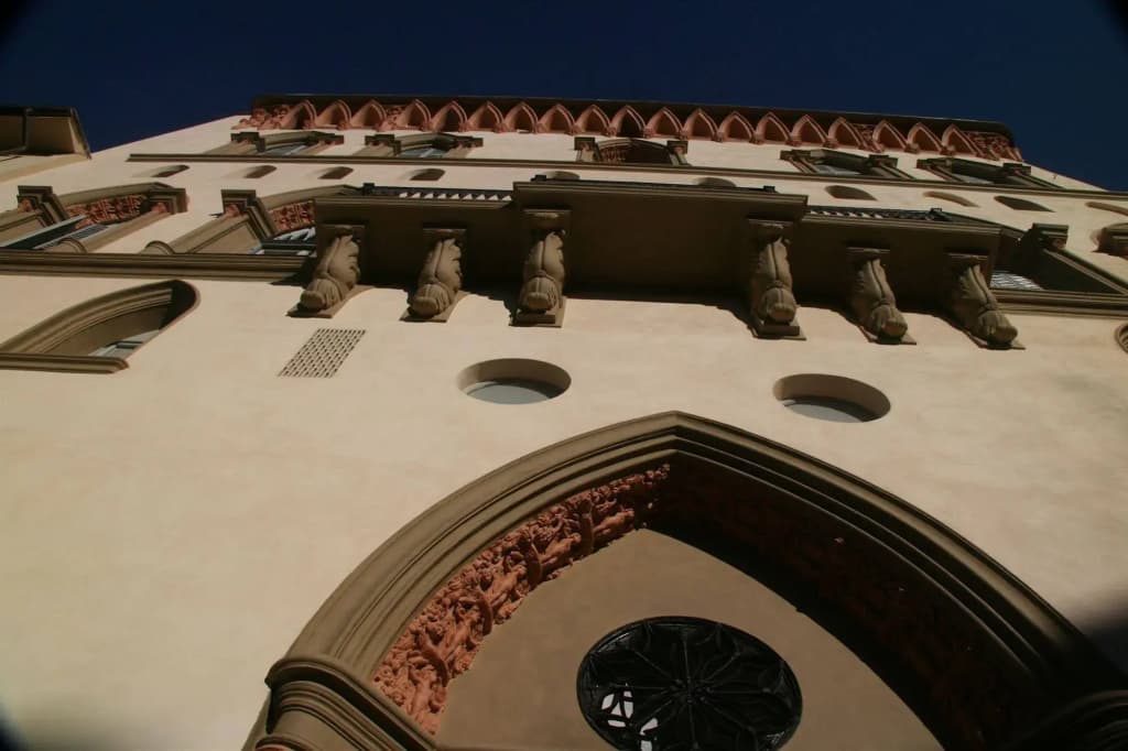 Hotel Albion - photo 1