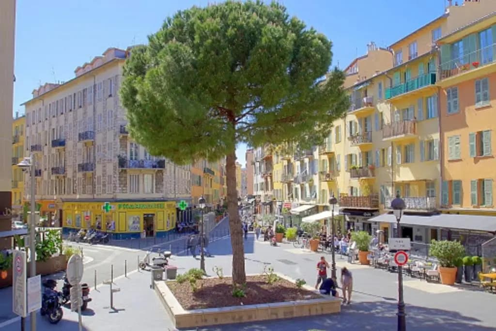 Bright And Cosy 50 M In The Heart Of Nice - photo 6