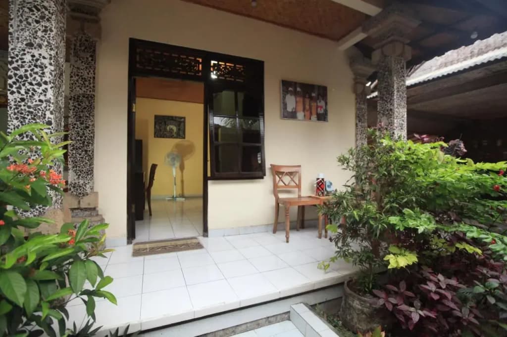 Liang House and Hostel - photo 1
