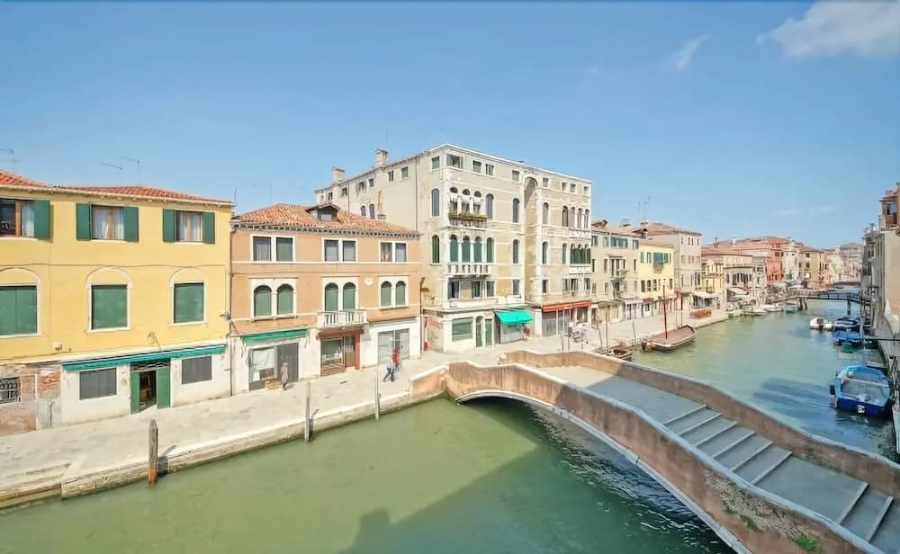 Luxury Balcony Apartment - photo 13
