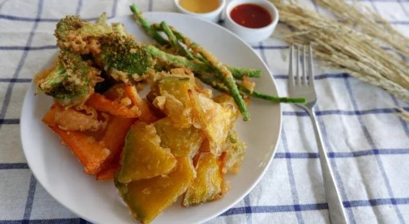 Snooze Inn Phuket - photo 12
