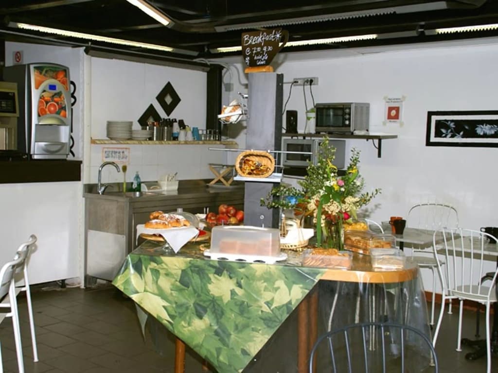 Hostel Colours - photo 10