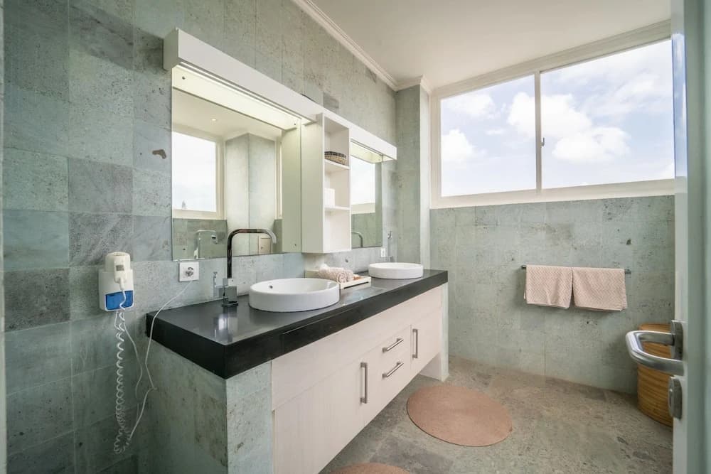 Levi Villa - photo 31